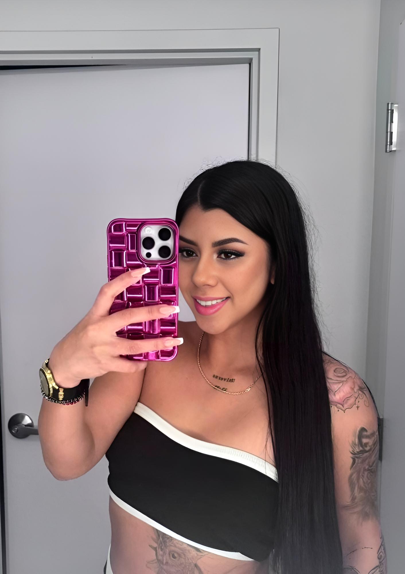 Caroline - Heaven Aruba Escort